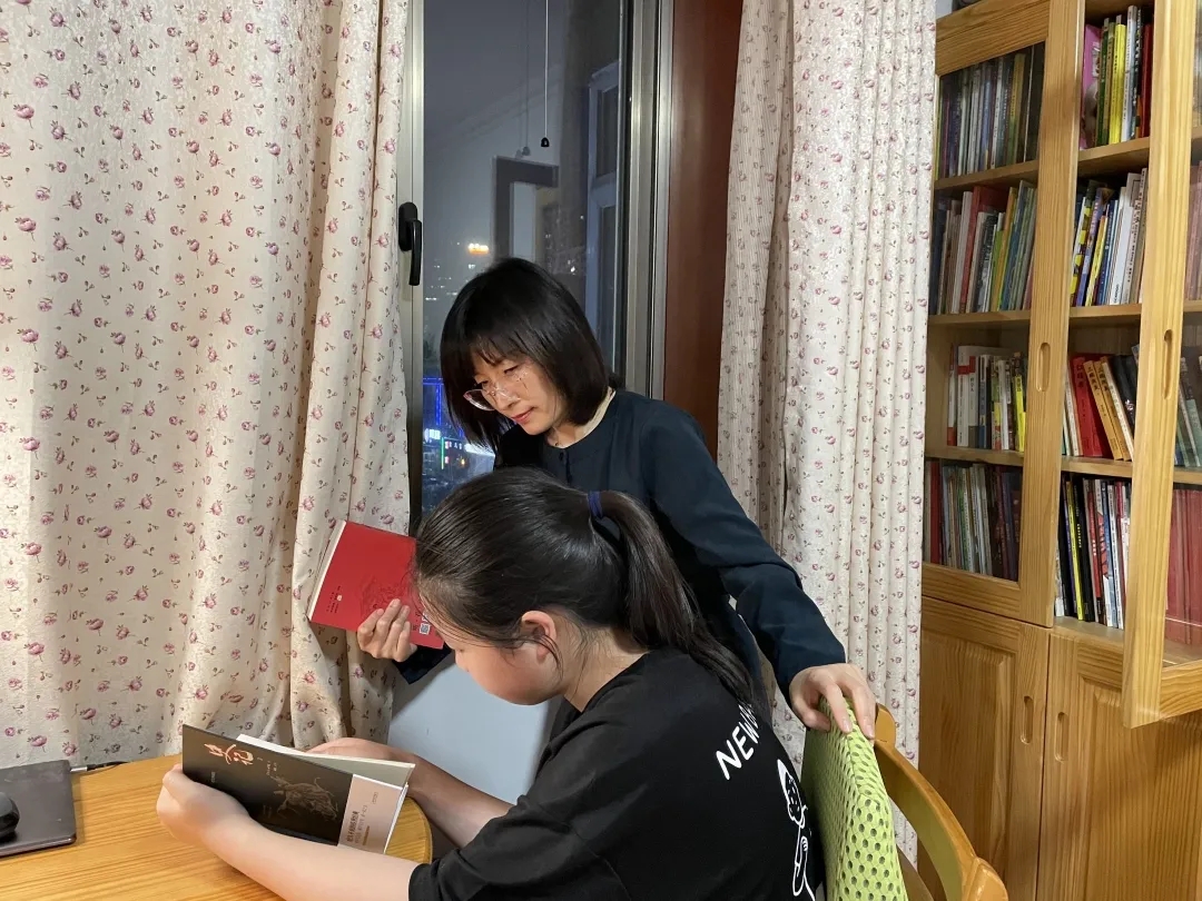 打造多元阅读空间,在北京经开区“书”跟着人走.webp (1).jpg 打造多元阅读空间,在北京经开区“书”跟着人走.webp (1).jpg