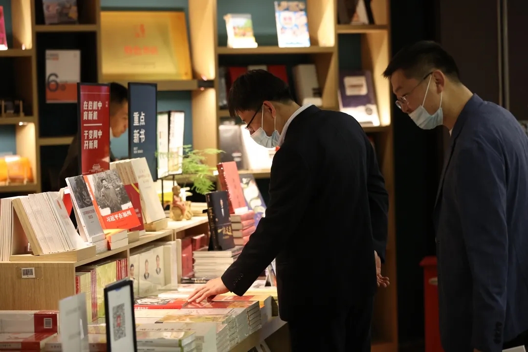 在书香亦城不断延伸的版图上,馥郁书香飘在每个角落.webp.jpg 在书香亦城不断延伸的版图上,馥郁书香飘在每个角落.webp.jpg