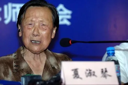 让我们留一分钟给他们.webp (7).jpg 让我们留一分钟给他们.webp (7).jpg