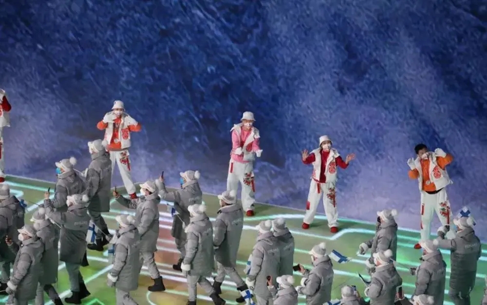 绝了!这11个细节,值得再刷一遍.webp (7).jpg