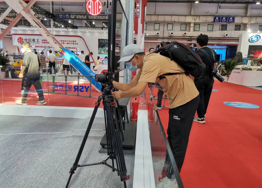 机器人产业发展迅速,近20家媒体齐聚北京经开区 3.png 机器人产业发展迅速,近20家媒体齐聚北京经开区 3.png