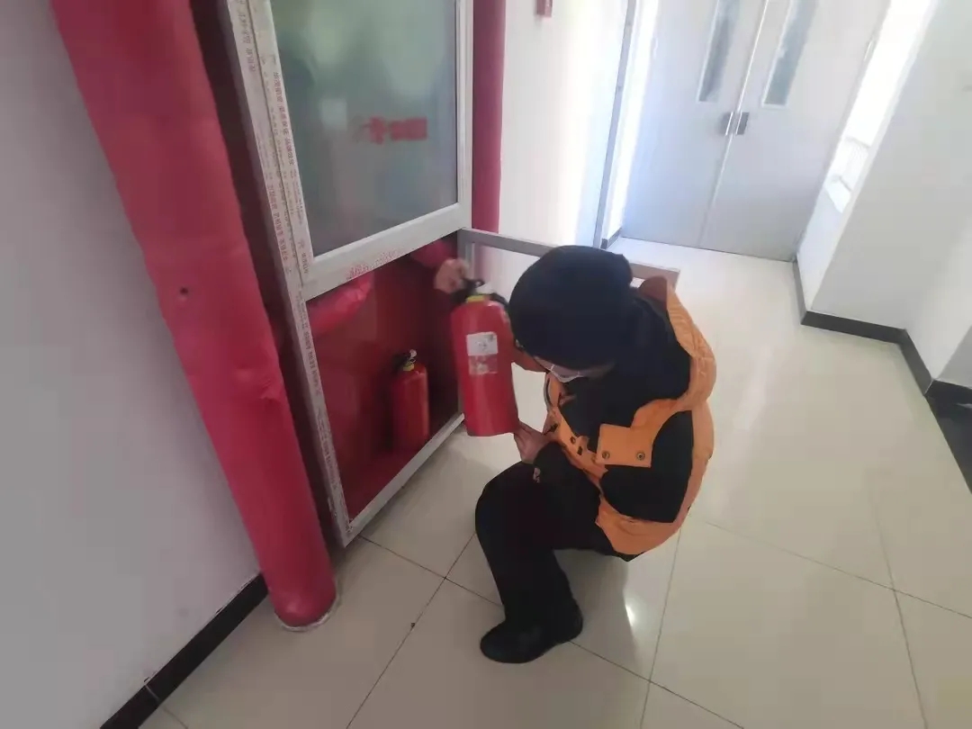 北京经开区街道社区联动共筑消防安全“防火墙”.webp (5).jpg 北京经开区街道社区联动共筑消防安全“防火墙”.webp (5).jpg