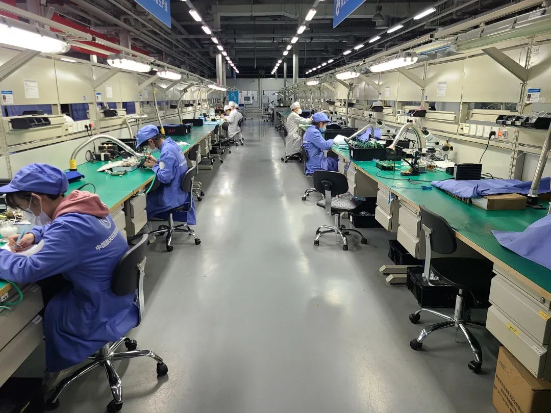 经开区政企合力稳生产!政府成立入企服务小组,企业灵活排班保生产.jpg 经开区政企合力稳生产!政府成立入企服务小组,企业灵活排班保生产.jpg