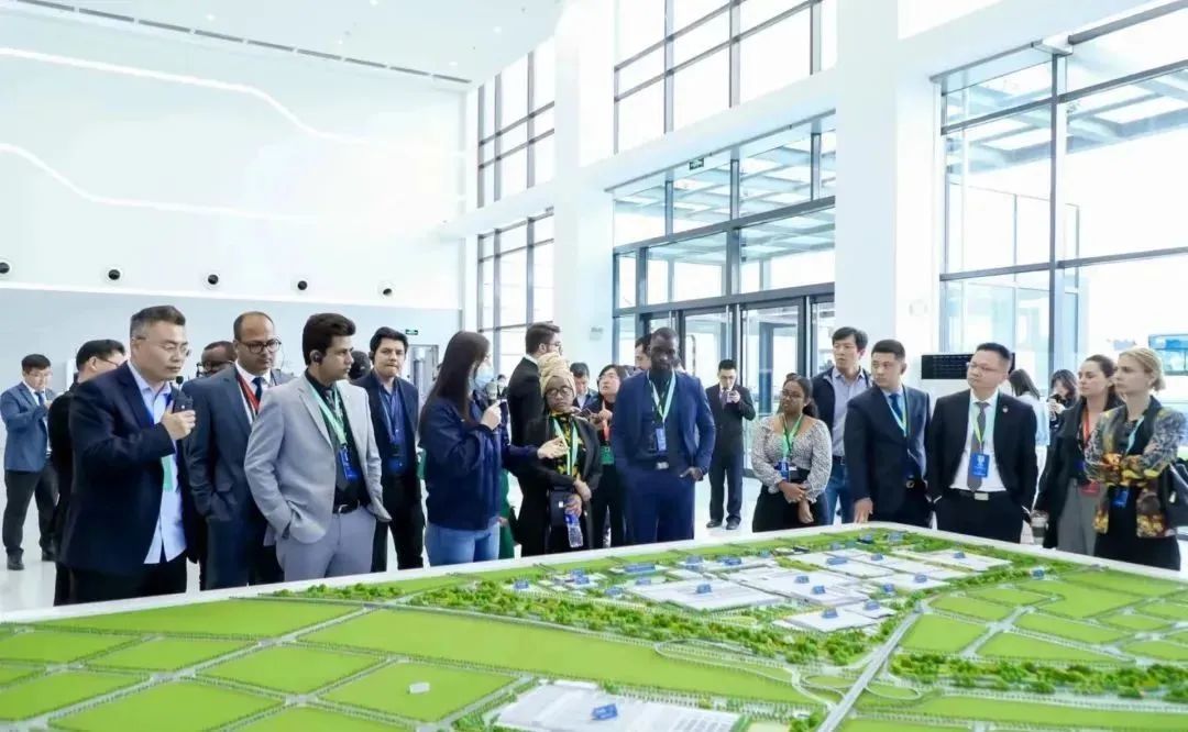 聚焦“三力两度”,青年企业家国际合作发展大会与会代表到经开区企业开展研习交流活动2.png