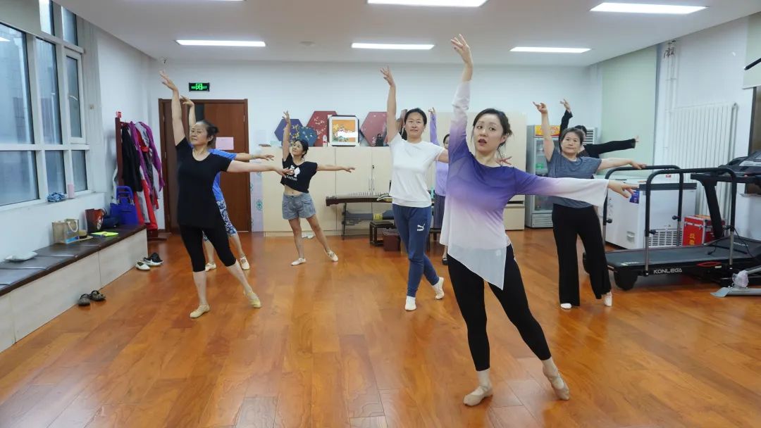 越夜越精彩!北京经开区打开夜晚的N种方式,你最喜欢哪个?2.jpg 越夜越精彩!北京经开区打开夜晚的N种方式,你最喜欢哪个?2.jpg