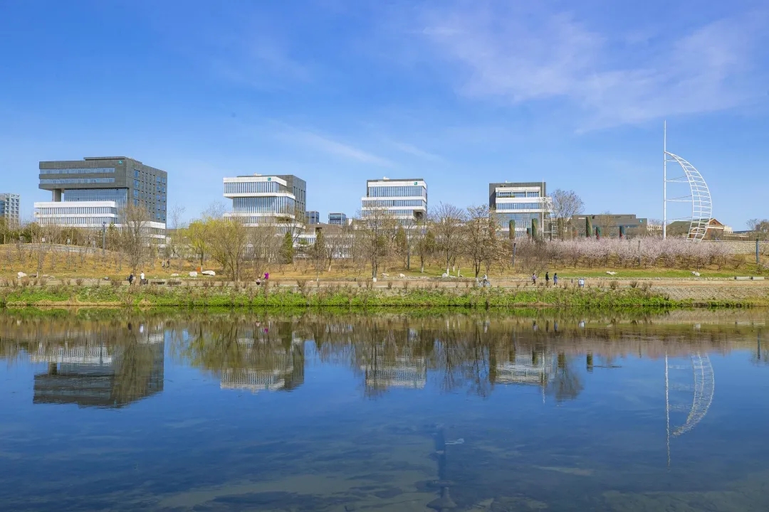 最美亦城四月天,看一万遍都不够!.webp (9).jpg 最美亦城四月天,看一万遍都不够!.webp (9).jpg