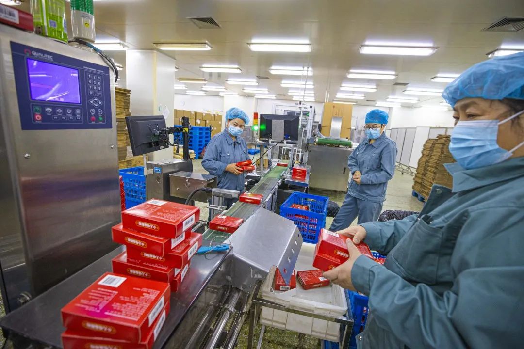同仁堂：智能化生产线助力新年“开门红”！3.jpg