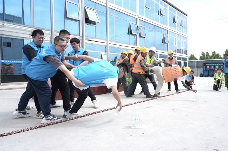 主题共建活动 展现新时代建设者风采.jpg