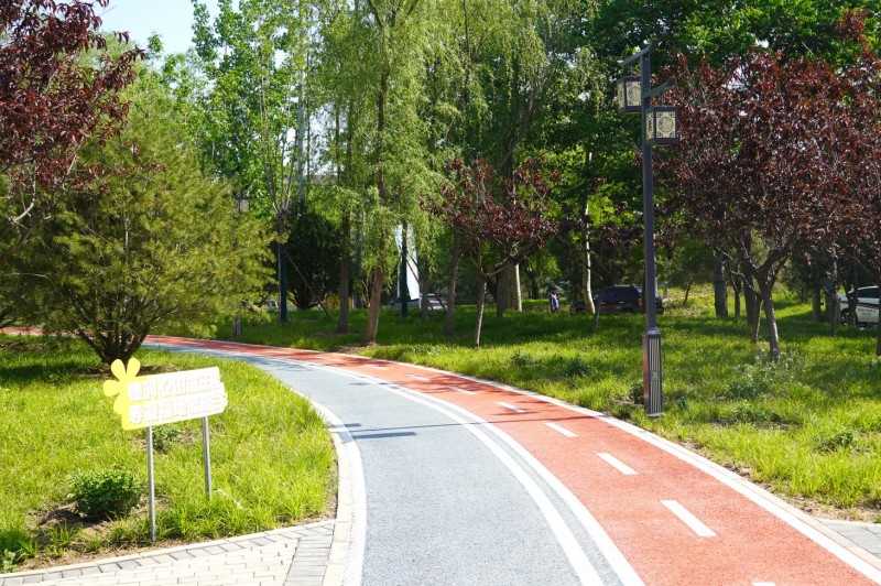 亦庄新城再添一处休闲公园.jpg 亦庄新城再添一处休闲公园.jpg