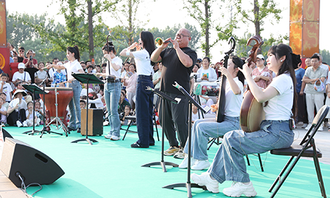 乐动亦城 仲夏之梦音乐会奏响国乐华章.jpg 乐动亦城 仲夏之梦音乐会奏响国乐华章.jpg