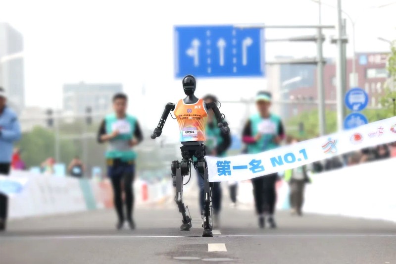 “新型科技工作者”在亦庄 (1).jpg