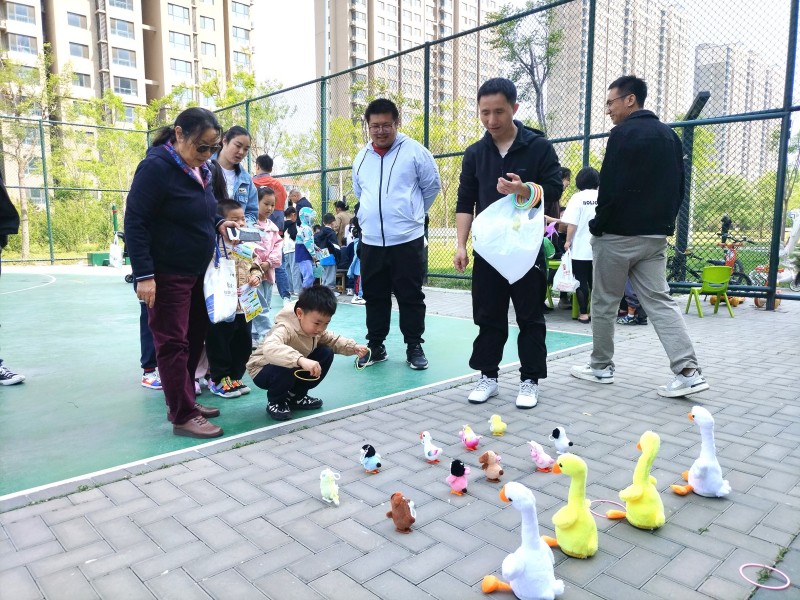经开区第七届社区邻里节温情启幕.jpg 经开区第七届社区邻里节温情启幕.jpg