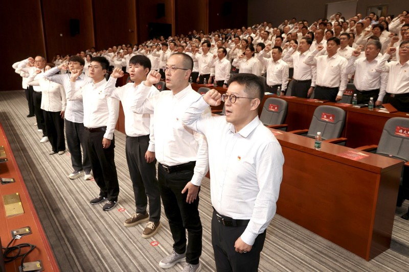 北京经开区举办“赤心映亦城 薪火续新篇”庆祝中国共产党成立104周年活动.jpg