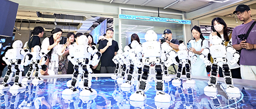 加速机器人从实验室迈向市场 经开区打造展研产用全链路生态网.jpg