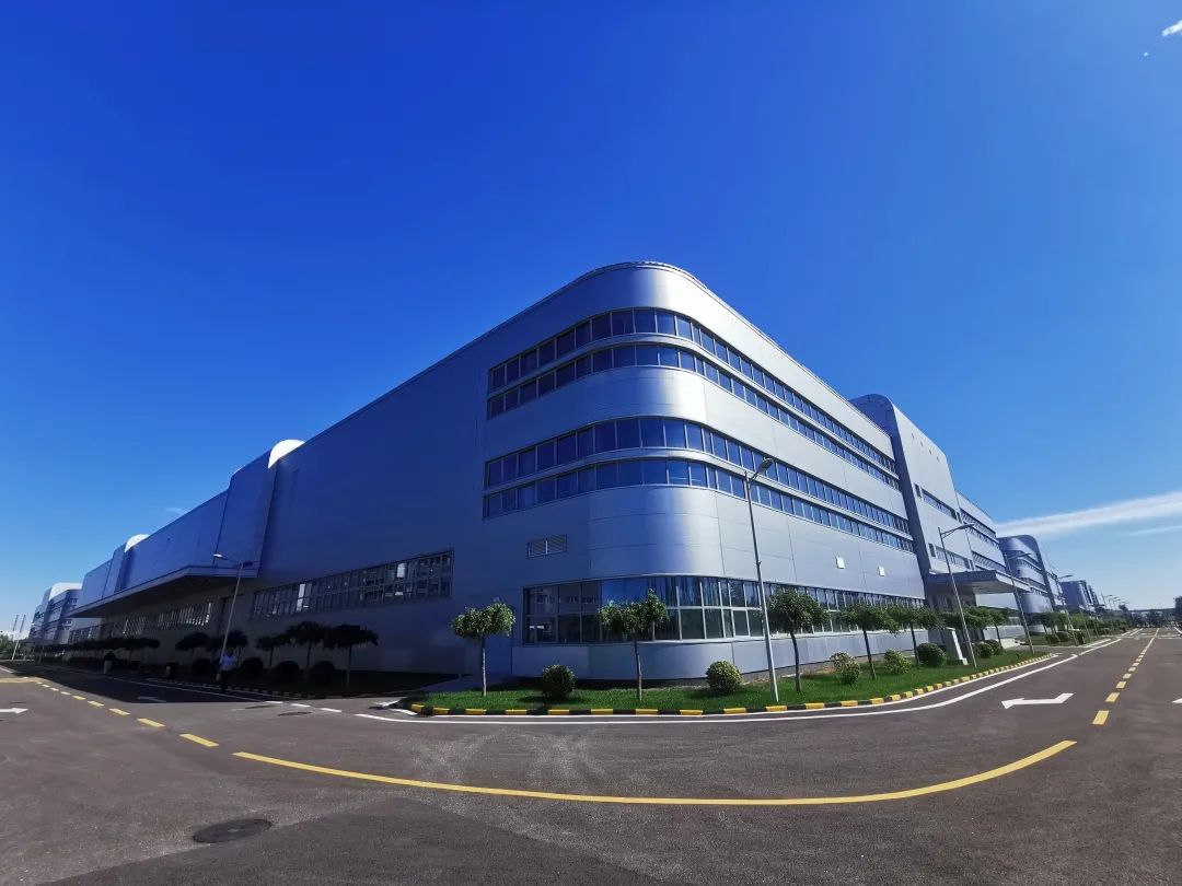 《中国汽车产业发展报告(2021)》在北京经开区发布.jpg 《中国汽车产业发展报告(2021)》在北京经开区发布.jpg