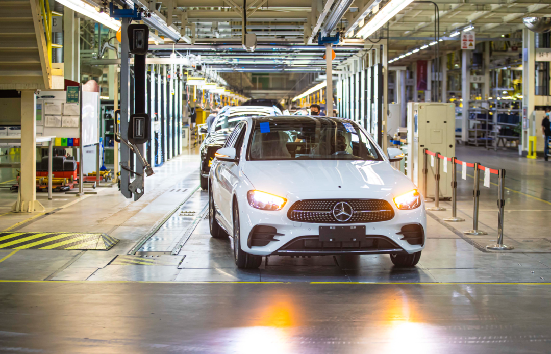 《中国汽车产业发展报告(2021)》在北京经开区发布3.png 《中国汽车产业发展报告(2021)》在北京经开区发布3.png