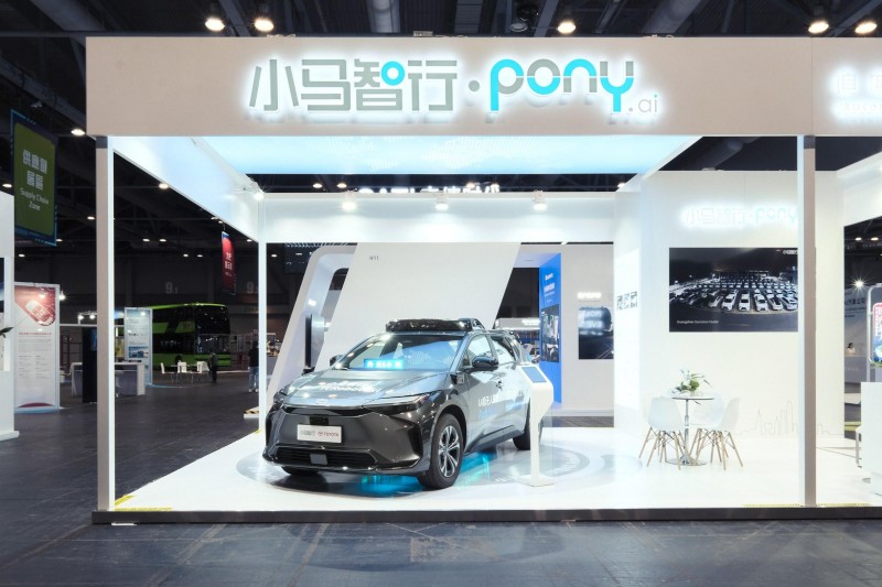 小马智行第七代Robotaxi首次亮相香港.JPG