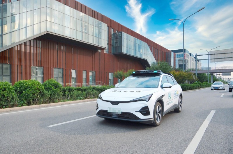 北京亦庄自动驾驶企业进入收获期 (3).JPG