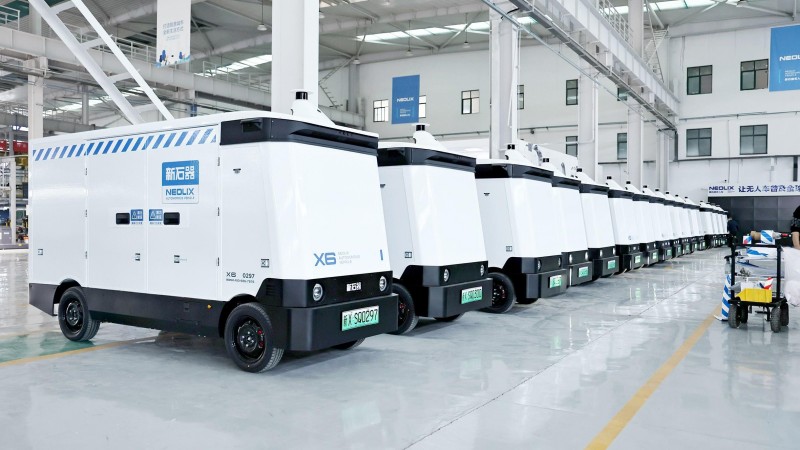 规模全球首位  新石器无人车部署超7500辆.JPG