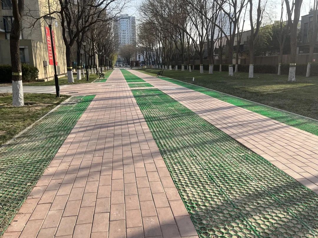 小区“微更新”撬动民生“大幸福”.jpg 小区“微更新”撬动民生“大幸福”.jpg