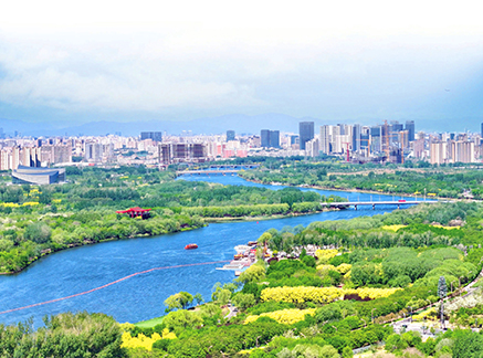 沿着习总书记指引的方向 长风破浪趁春潮.jpg 沿着习总书记指引的方向 长风破浪趁春潮.jpg