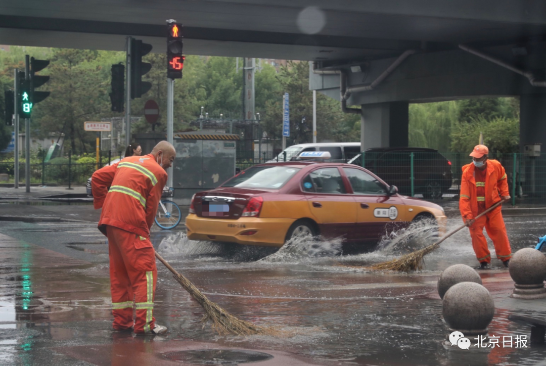 四警齐发.png 四警齐发.png