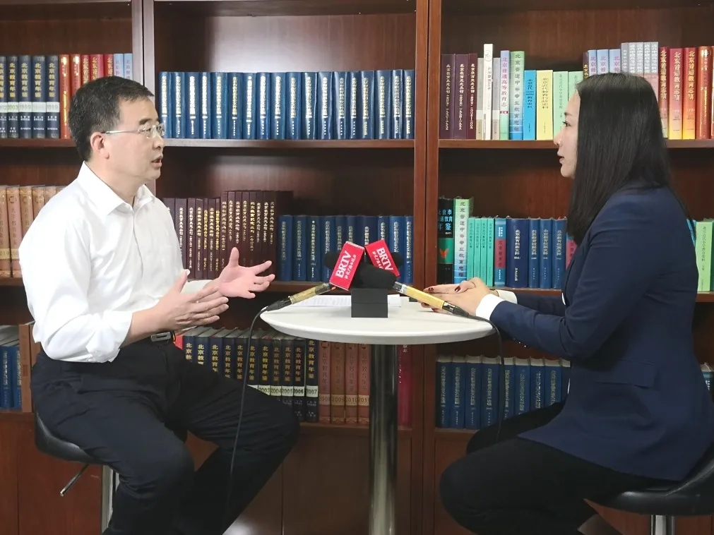 接送难题如何“破”?课后服务能否选?关于“双减”,市教委权威回应.webp.jpg 接送难题如何“破”?课后服务能否选?关于“双减”,市教委权威回应.webp.jpg