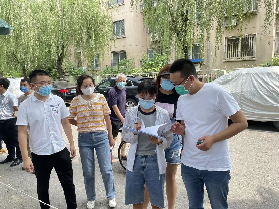 坚决筑牢疫情防线!经开区着力构建“步行15分钟核酸采样服务圈”.jpg 坚决筑牢疫情防线!经开区着力构建“步行15分钟核酸采样服务圈”.jpg