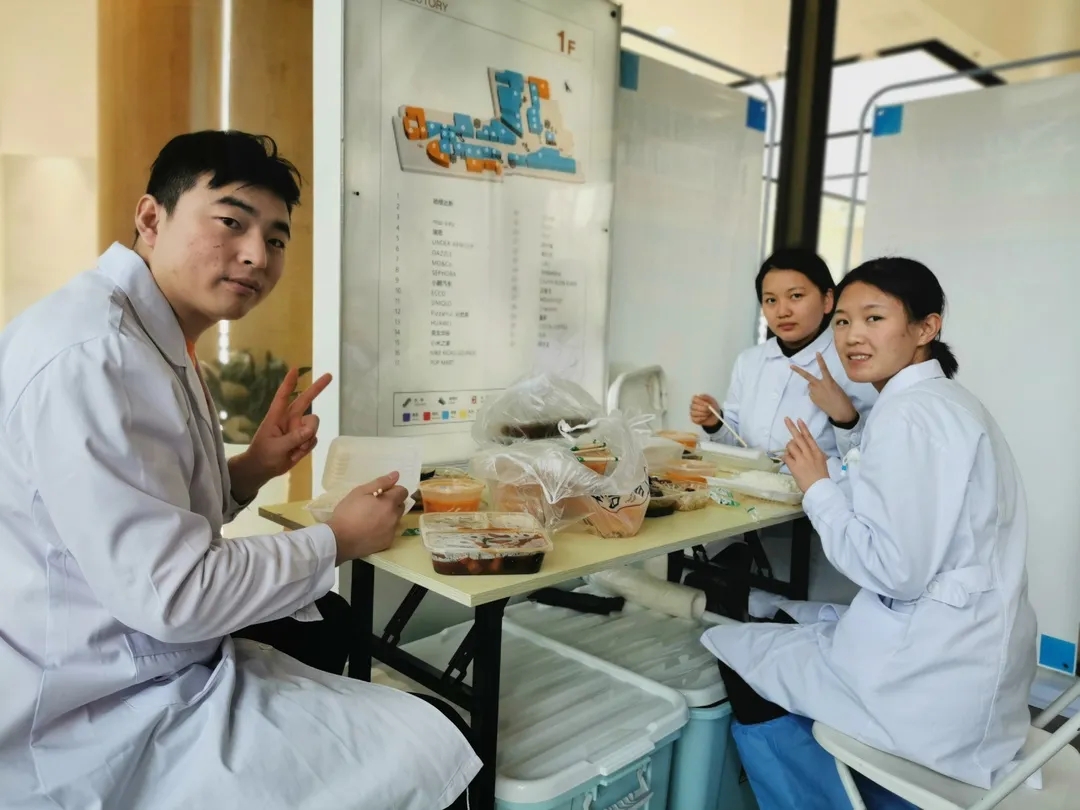 谢谢新年还在坚守的你们.webp (5).jpg