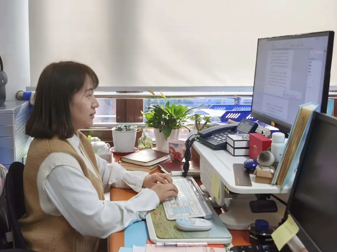 攻技术、闯难关……来看他们的故事.webp (4).jpg