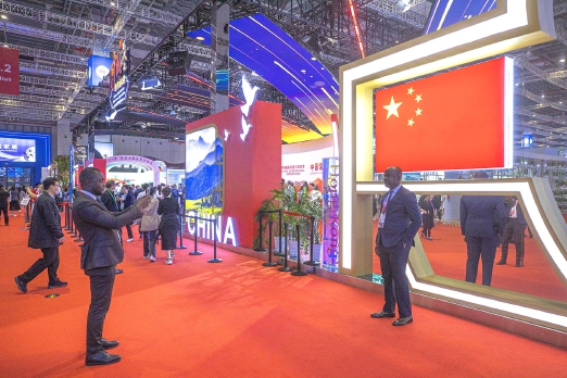 国际友人前来打卡.jpg 国际友人前来打卡.jpg