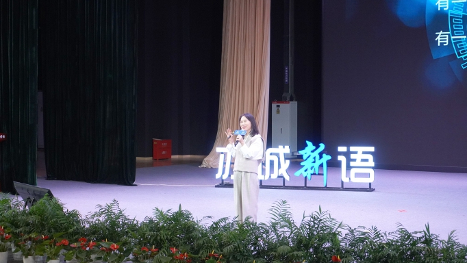 嘉宾解读北京经开区创新密码的内涵与奥义.jpg 嘉宾解读北京经开区创新密码的内涵与奥义.jpg