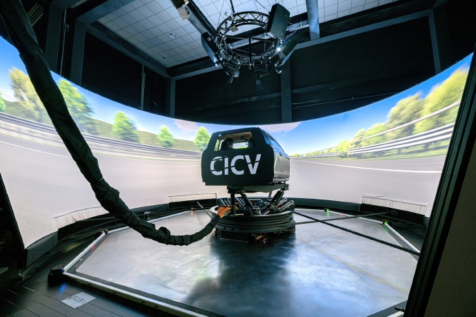 国家智能网联汽车创新中心成果展示.jpg 国家智能网联汽车创新中心成果展示.jpg