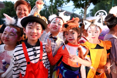 以美育人 学校“戏剧之夜”乐满夏天.jpg