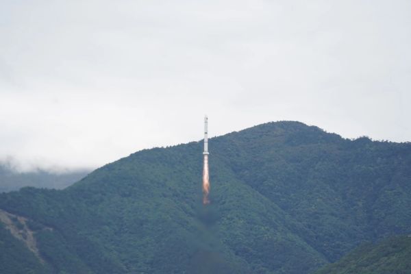 “智能拍摄+5G传输+8K大屏”!从西昌到北京,一条“星迹”纤毫毕现 (2).jpg