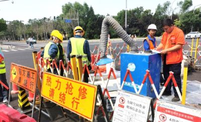 经开区“每月一题”聚焦人居环境“写答卷”2.jpg 经开区“每月一题”聚焦人居环境“写答卷”2.jpg