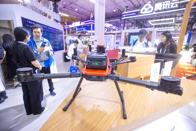 一大批国际领先开源成果亮相.jpg 一大批国际领先开源成果亮相.jpg