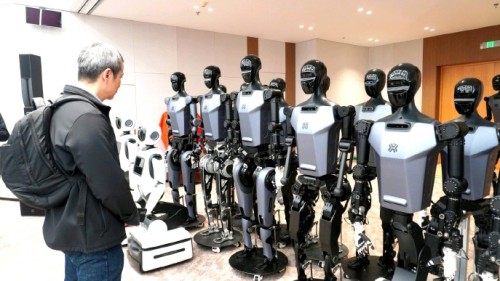 全国首个具身智能机器人俱乐部在亦庄成立 (3).jpg 全国首个具身智能机器人俱乐部在亦庄成立 (3).jpg