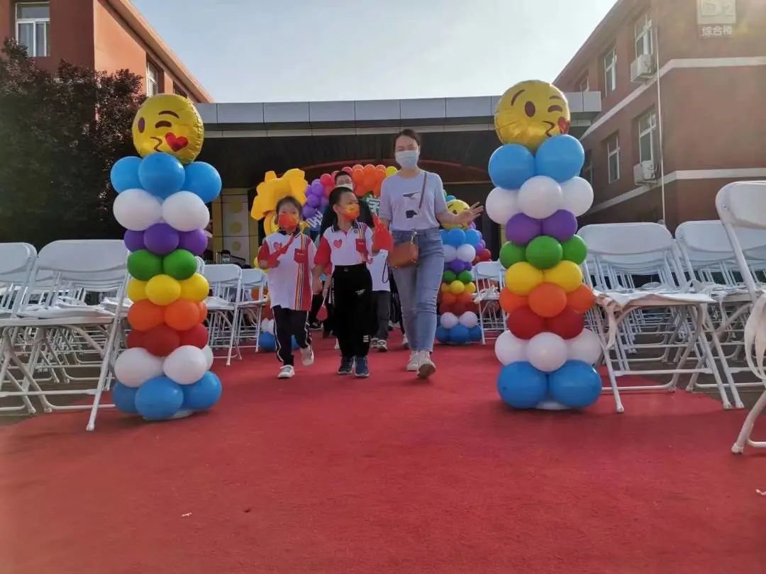 直击，2022新学年！经开区中小学开学太有仪式感了吧！10.jpg