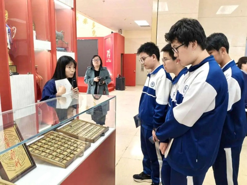 经开区多举措焕发思政课堂新活力.jpg 经开区多举措焕发思政课堂新活力.jpg