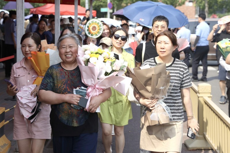 中考落幕 亦城少年逐梦启新程 (8).jpg 中考落幕 亦城少年逐梦启新程 (8).jpg