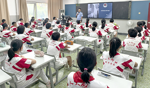 警校合力共筑校园“平安防线”.jpg