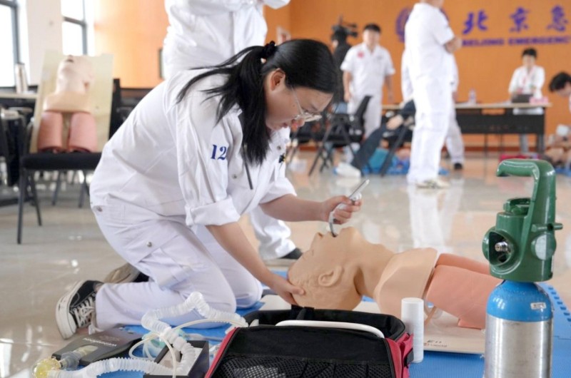 经开区举办院前急救医师竞赛区级初赛.JPG