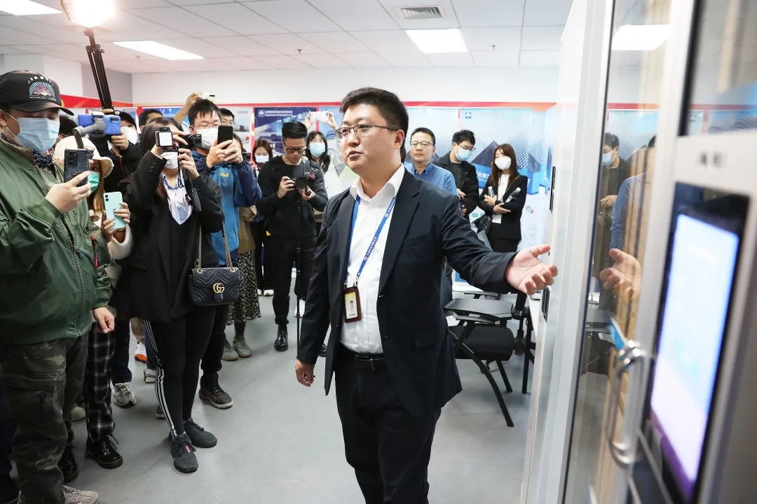 北京经开区举行网络安全周大V行活动，带你“V观安全”.webp (2).jpg