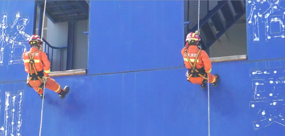 2022年度专职消防员进行集训汇报表演!经开区消防救援再添“生力军”.png 2022年度专职消防员进行集训汇报表演!经开区消防救援再添“生力军”.png