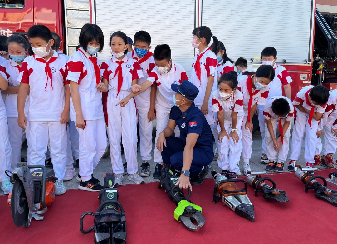 北京经开区“火焰蓝”筑起消防安全堡垒4.png 北京经开区“火焰蓝”筑起消防安全堡垒4.png