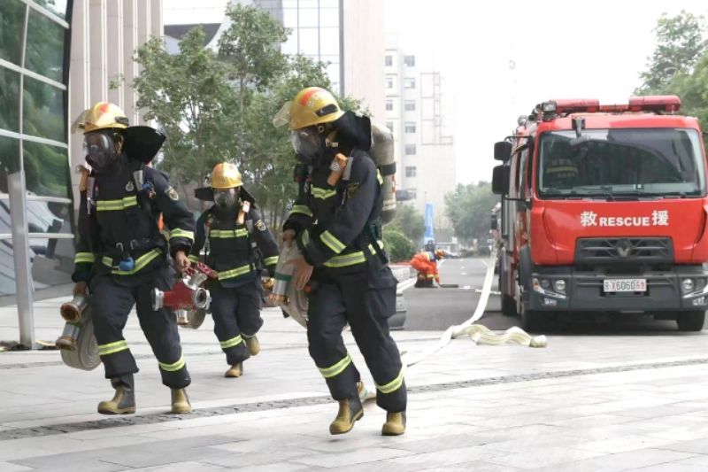 经开区持续助力“安全生产月”活动走深走实 (1).jpg