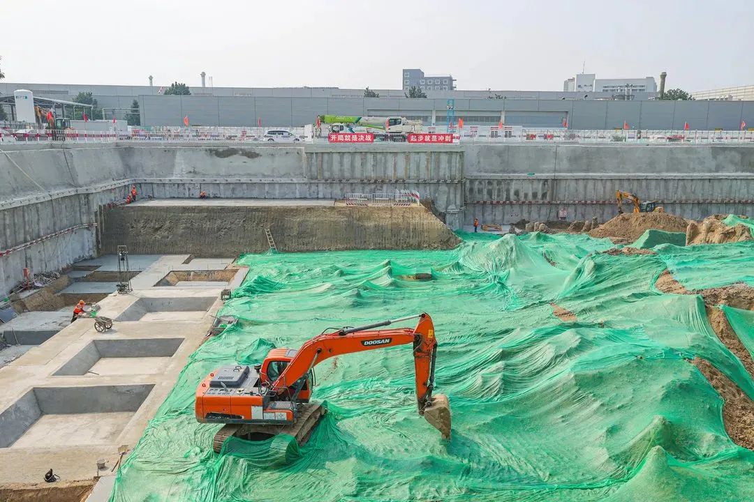 “摩天工厂”年内竣工，北京经开区加速推进天空之镜项目，打造产业空间新地标3.jpg
