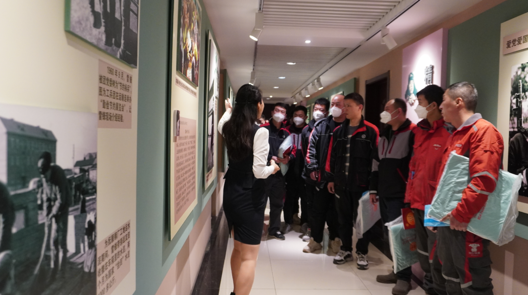 暖心又暖“新”~经开区工委党群服务中心@你,一起弘扬雷锋精神3.png 暖心又暖“新”~经开区工委党群服务中心@你,一起弘扬雷锋精神3.png