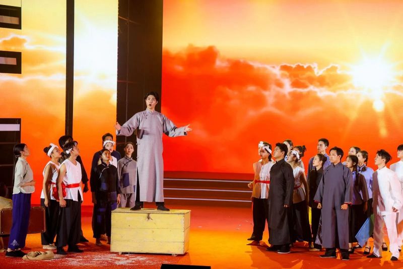 颂党恩,续初心!北京经开区居民“花样”为党庆生 (2).jpg 颂党恩,续初心!北京经开区居民“花样”为党庆生 (2).jpg